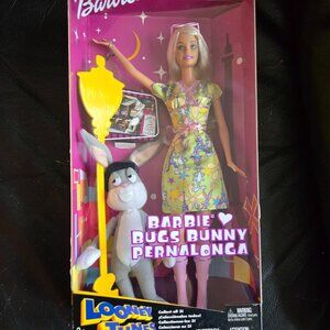 2003 Mattel Loony TunesBarbie loves Bugs Bunny Doll set.